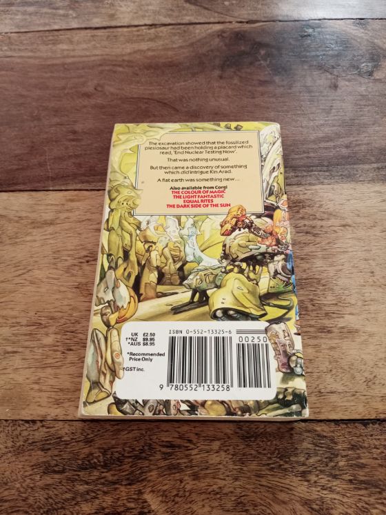 Strata Terry Pratchett 1988