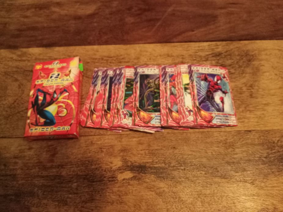 TRADING CARDS PACK SPIDERMAN 2 - JULY 2005 (Red)