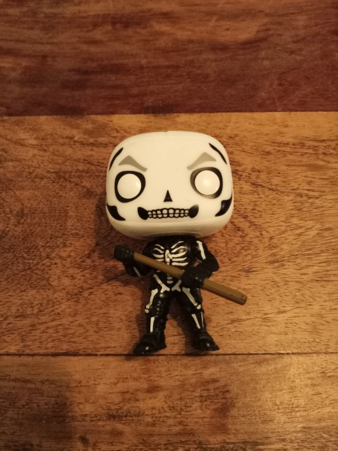 Funko Pop! Games #438 SKULL TROOPER Vinyl Figure