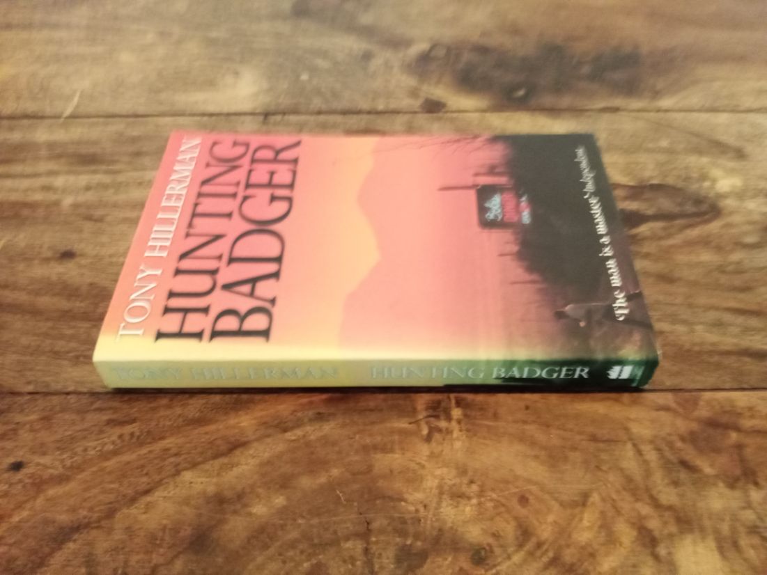 Hunting Badger Tony Hillerman 2001