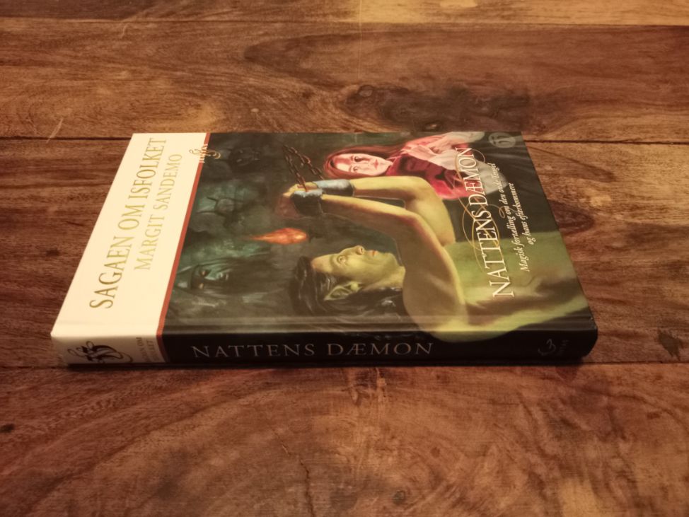 Nattens dæmon Isfolket # 33 Sagaen om Isfolket Hardcover Margit Sandemo Jentas 2009
