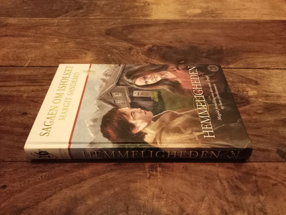 Hemmeligheden Isfolket # 26 Sagaen om Isfolket Hardcover Margit Sandemo Jentas 2009