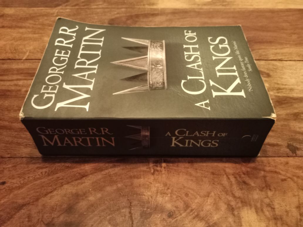 A Clash Of Kings A Song of Ice and Fire series #2 George R. R. Martin 2011