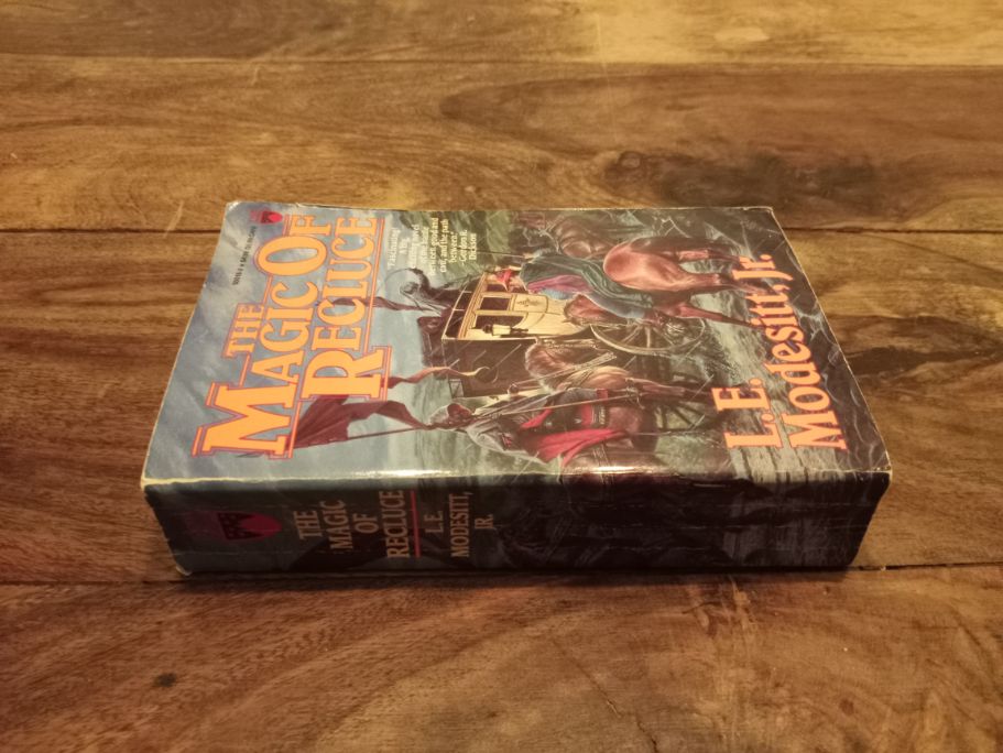 The Magic of Recluce The Saga of Recluce #1 L.E. Modesitt Jr. Doherty Associates 1992