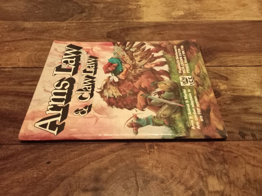 Rolemaster Arms Law & Claw Law I.C.E. 1100 Iron Crown Enterprises 1985