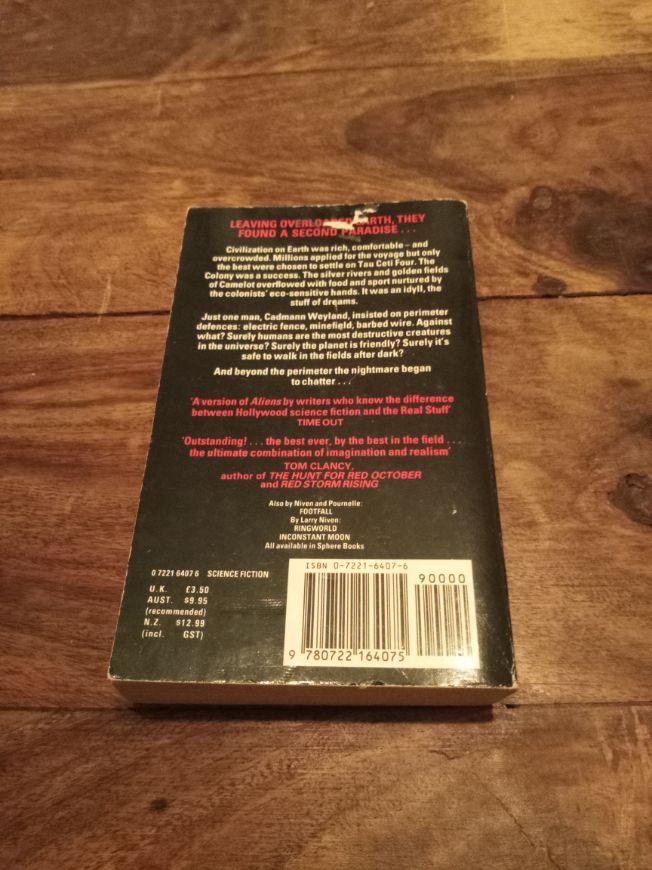 The Legacy of Heorot Larry Niven, Jerry Pournelle, Steven Barnes Macdonald & Co 1988