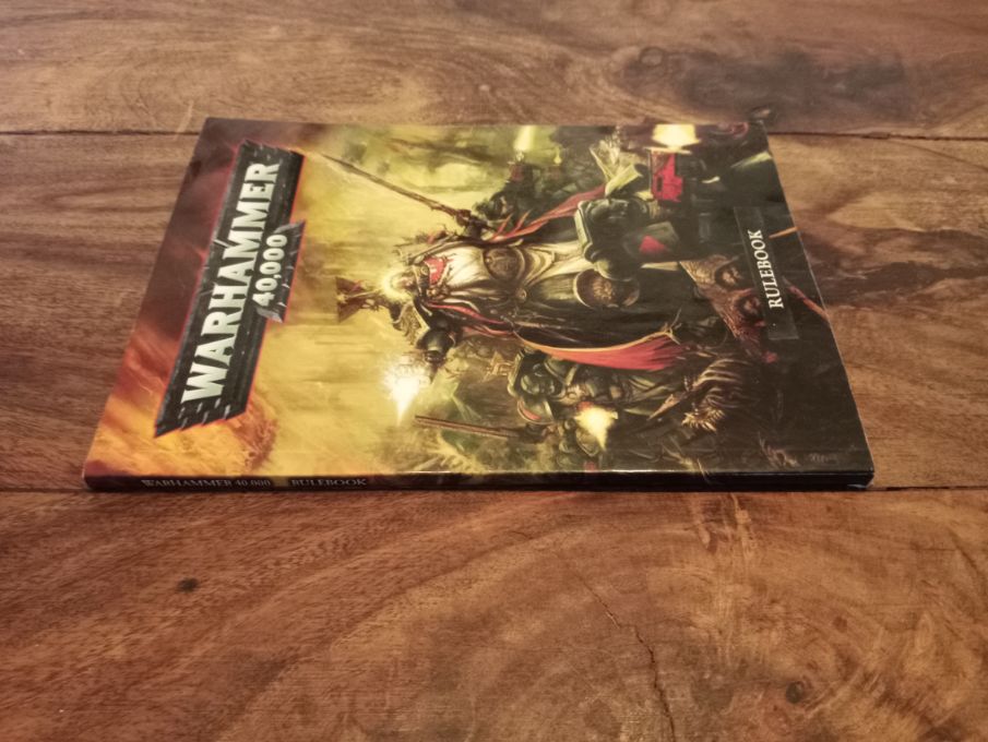 Warhammer 40k mini 6th Edition Rulebook