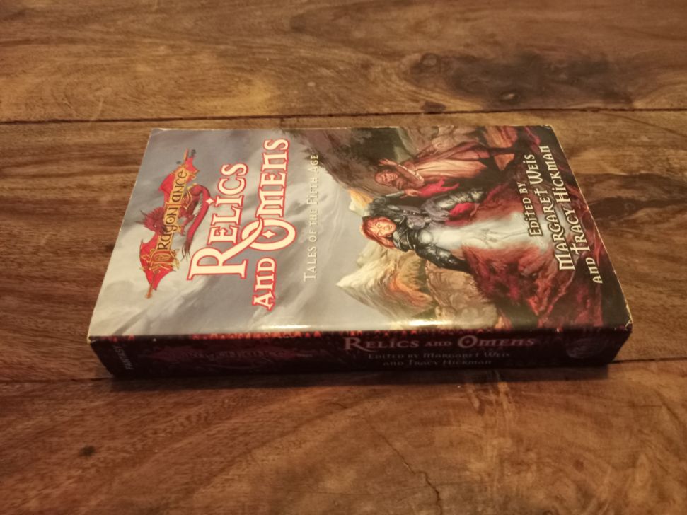 Dragonlance Relics and Omens - Tales of the Fifth Age #1 Tracy Hickman, Margaret Weis TSR 1998