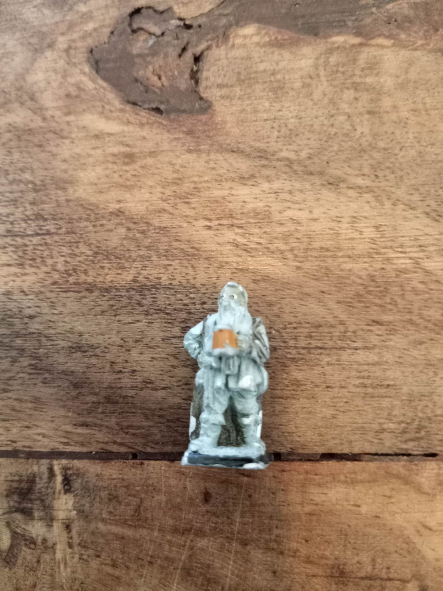 Mithril Miniatures Drinking Companion M116 MERP