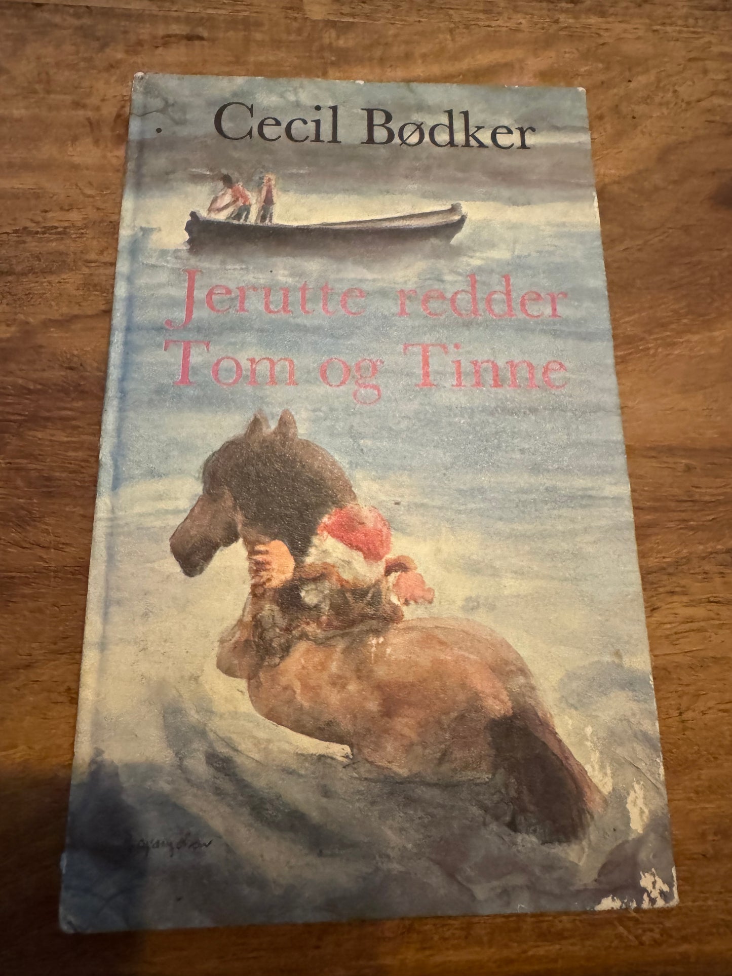 Jerutte redder Tom og Tinne Cecil Bødker