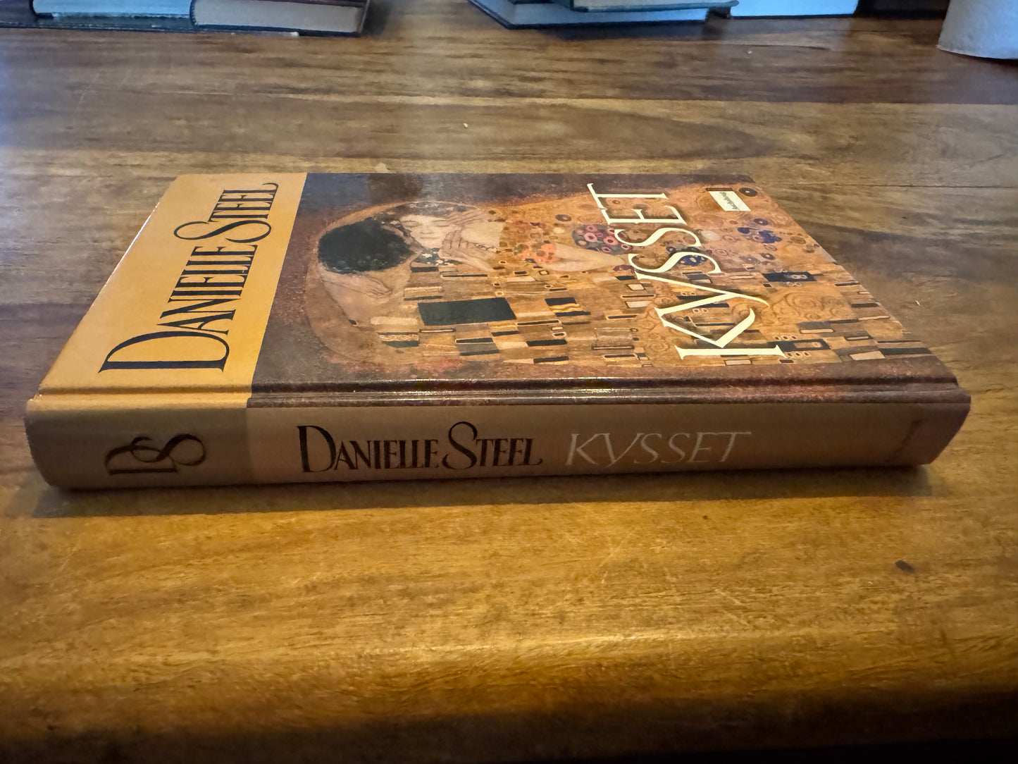 Kysset Danielle Steel