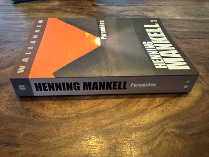 Pyramiden Henning Mankell