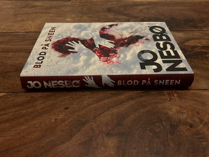 Blod på sneen Jo Nesbø Modtryk 2015