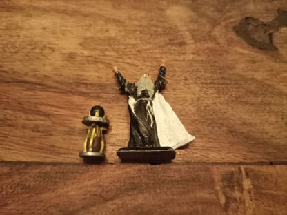 Mithril Miniatures Saruman & The Palantir M138 MERP