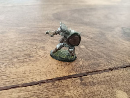 Prince August Fighter with Shild and Plate Mail Metal Mithril Miniatures