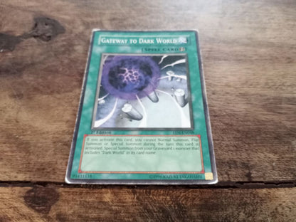 Yu-Gi-Oh! Gateway to Dark World EEN-EN048