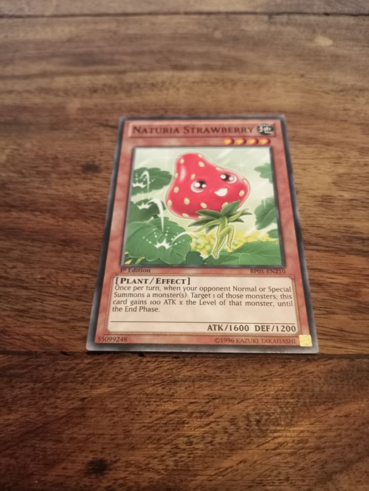 Yu-Gi-Oh! Naturia Strawberry BP01-EN210