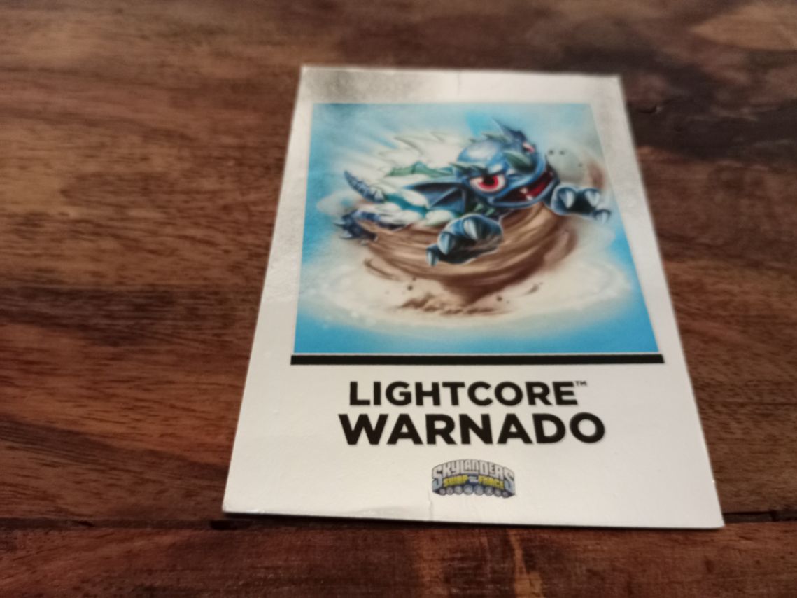 Skylanders Lightcore Warnado Topps Trading Cards