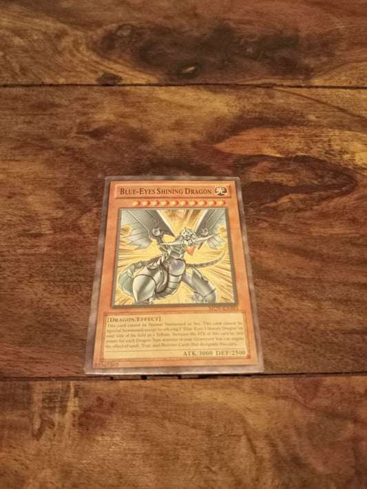 Yu-Gi-Oh! Blue-Eyes Shining Dragon MOV-EN001