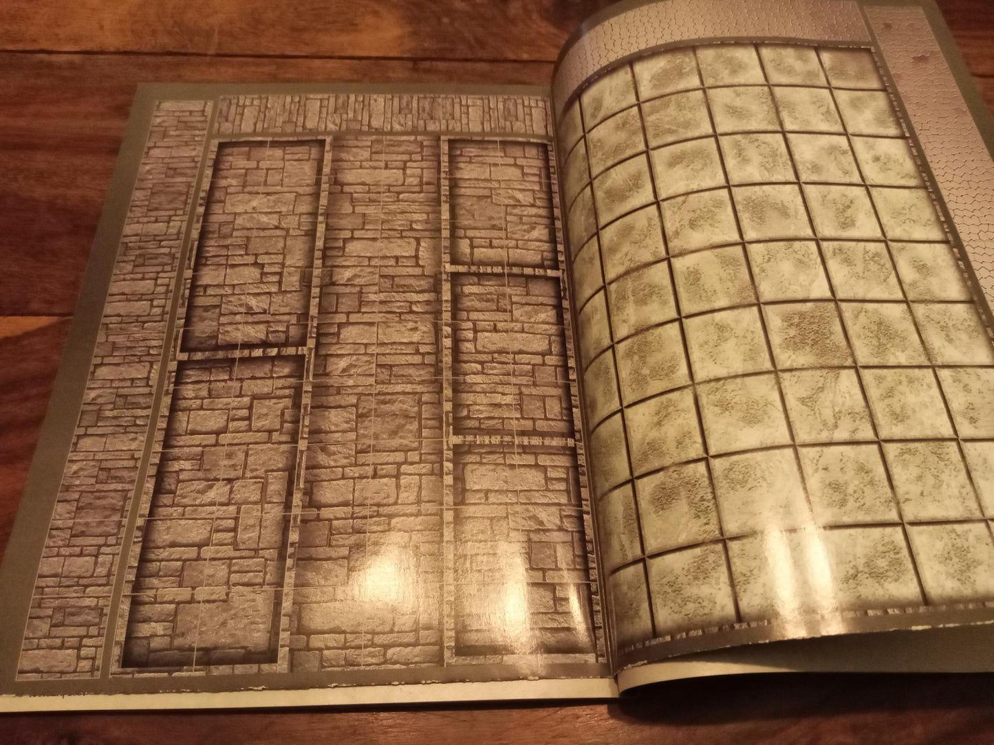 Dragon Magazine #280 Instant Dungeon Tiles - February TSR 2001