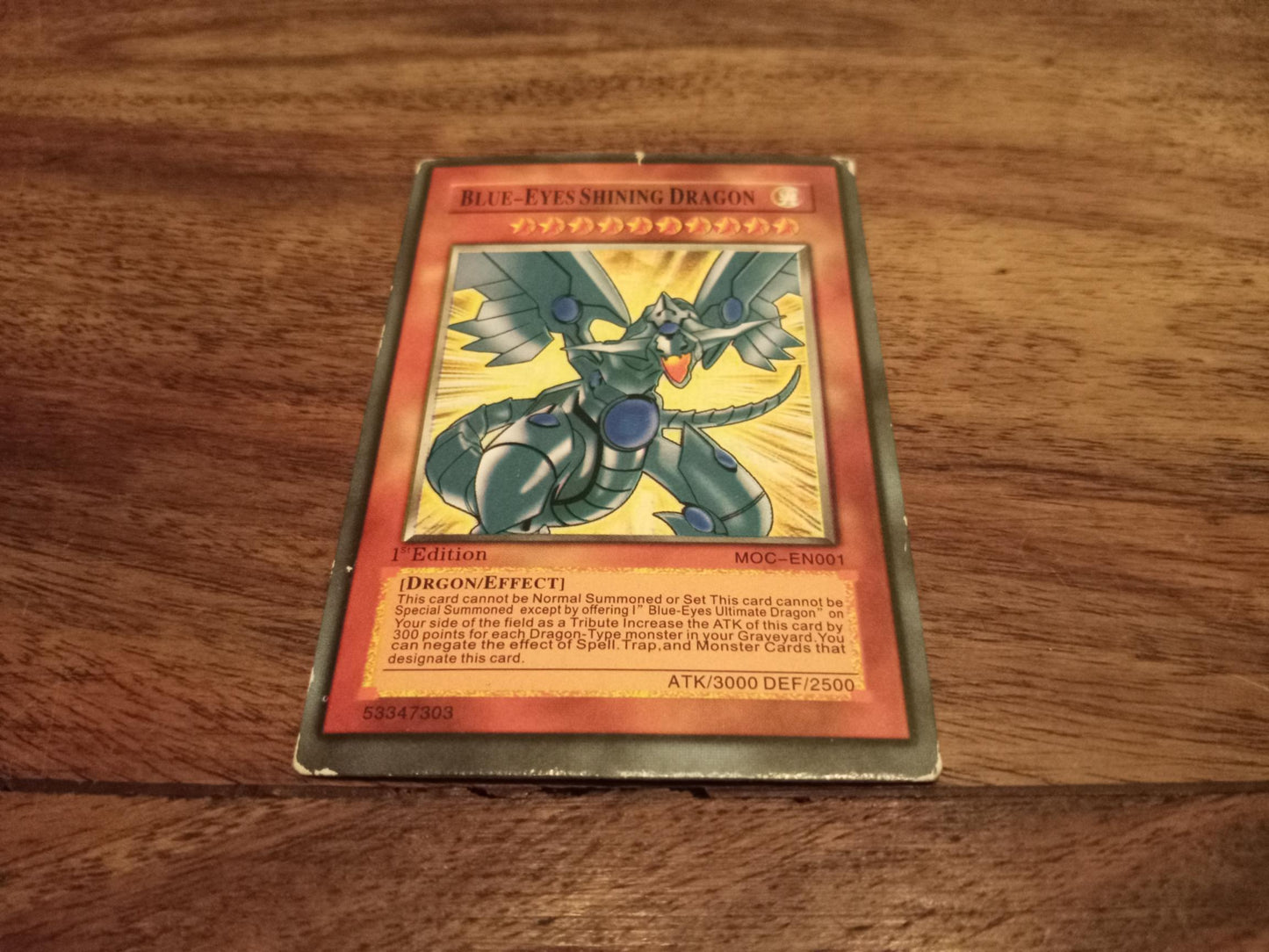 Yu-Gi-Oh! Blue-Eyes Shining Dragon MOC-EN001