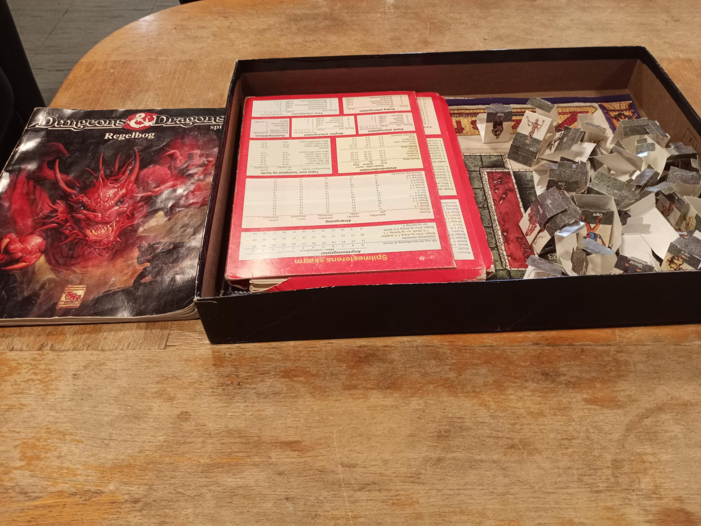 Dungeons & Dragons Det Nye Board Game Bits TSR 1991