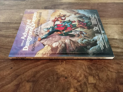 Dungeons and Dragons Dungeoneer's Survival Guide TSR 2019 AD&D 1986