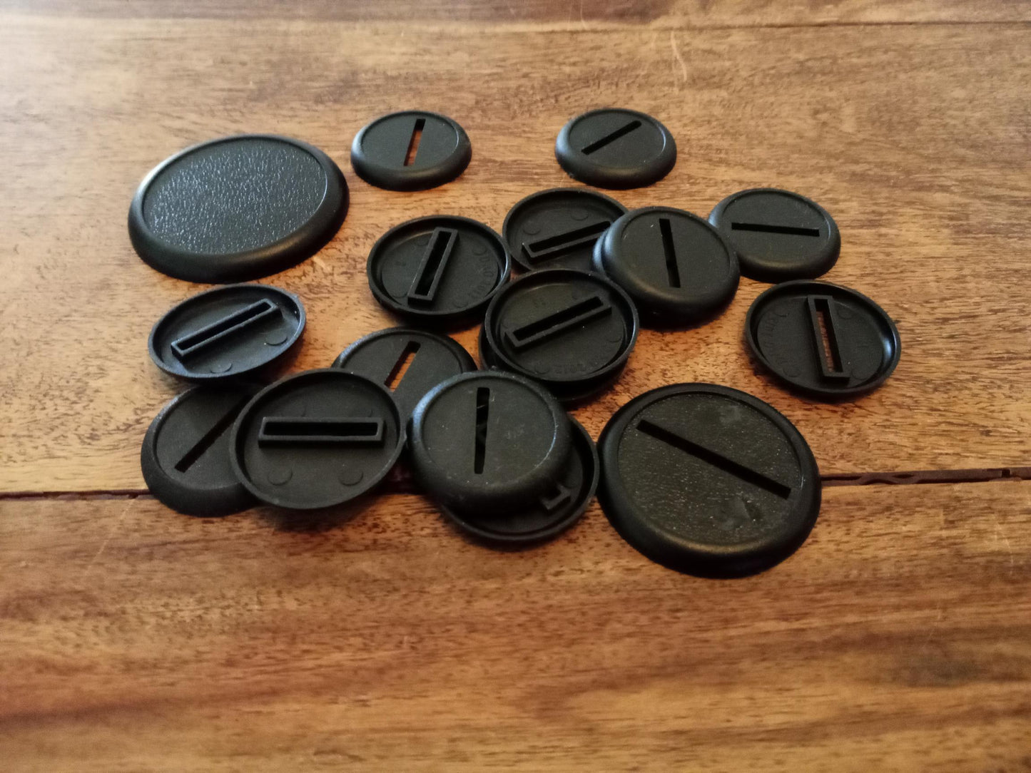 Warmachine Plastic Bases 4 for 5 kr. Privateer Press