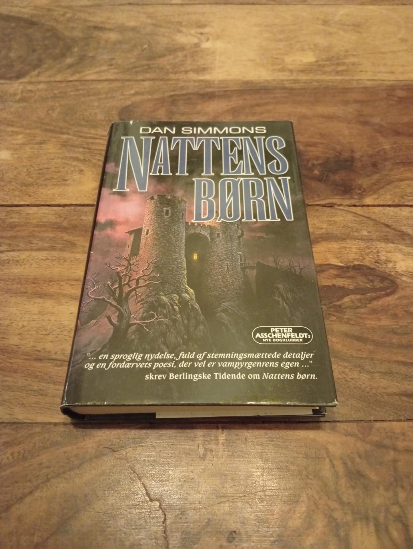 Nattens børn Dan Simmons Hardcover Peter Asschenfeldts nye Forlag 1998