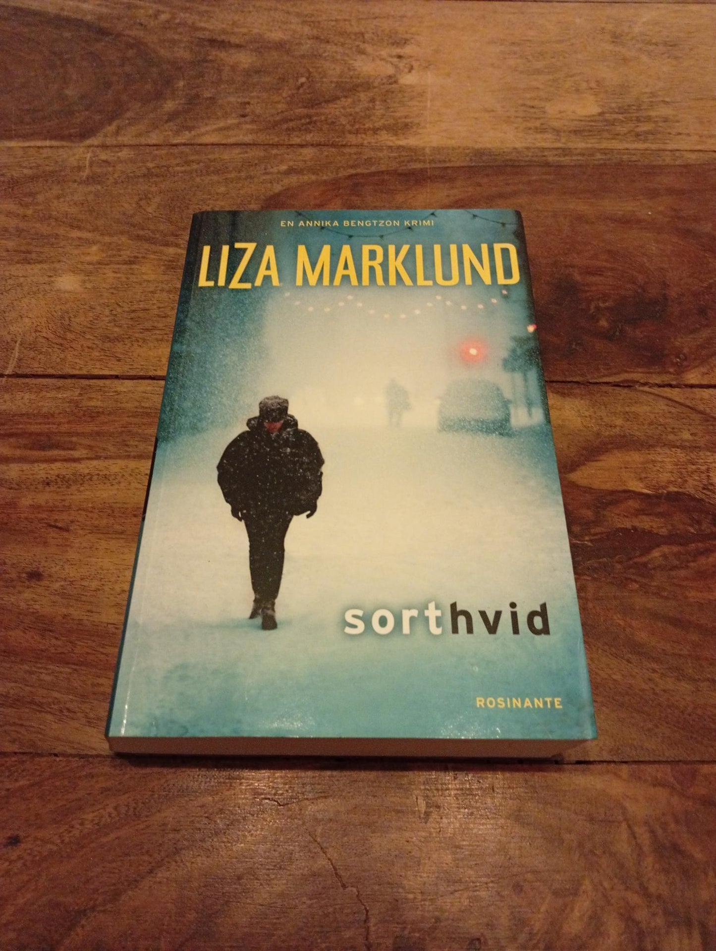 Sort hvid Liza Marklund Rosinante 2011