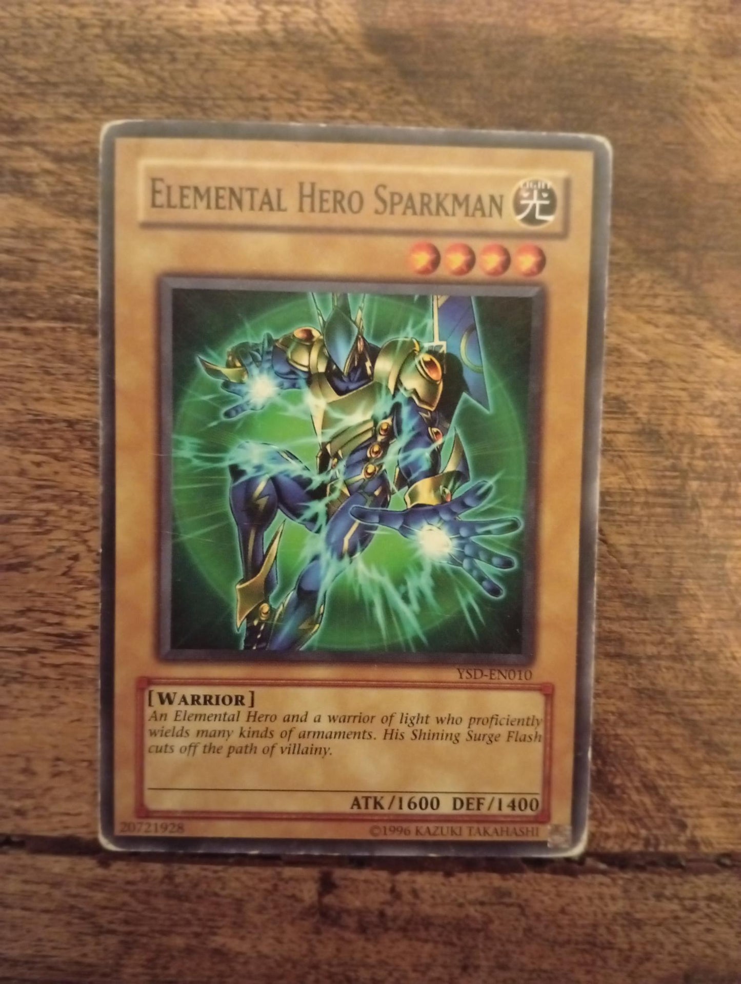 Yu-Gi-Oh! Elemental Hero Sparkman YSD-EN010