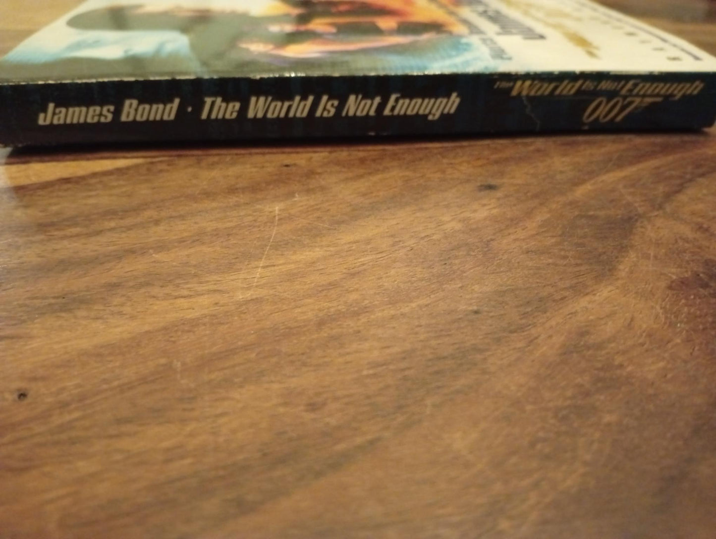 The World is Not Enough Raymond Benson 1999