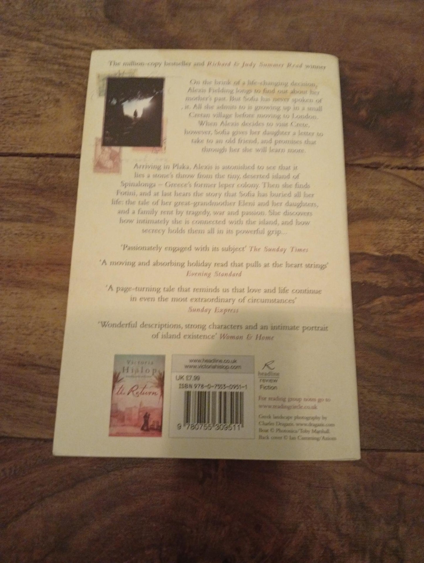 The island Victoria Hislop Headline 2006