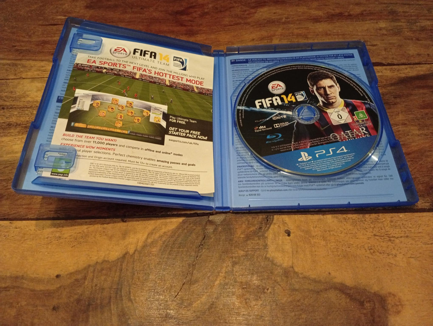 PlayStation 4 FIFA 14 2013