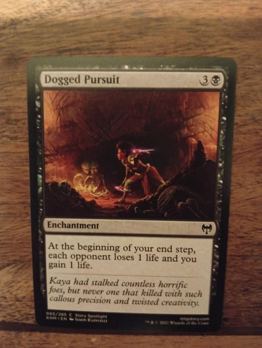Magic The Gathering Dogged Pursuit 085/285 Kaldheim