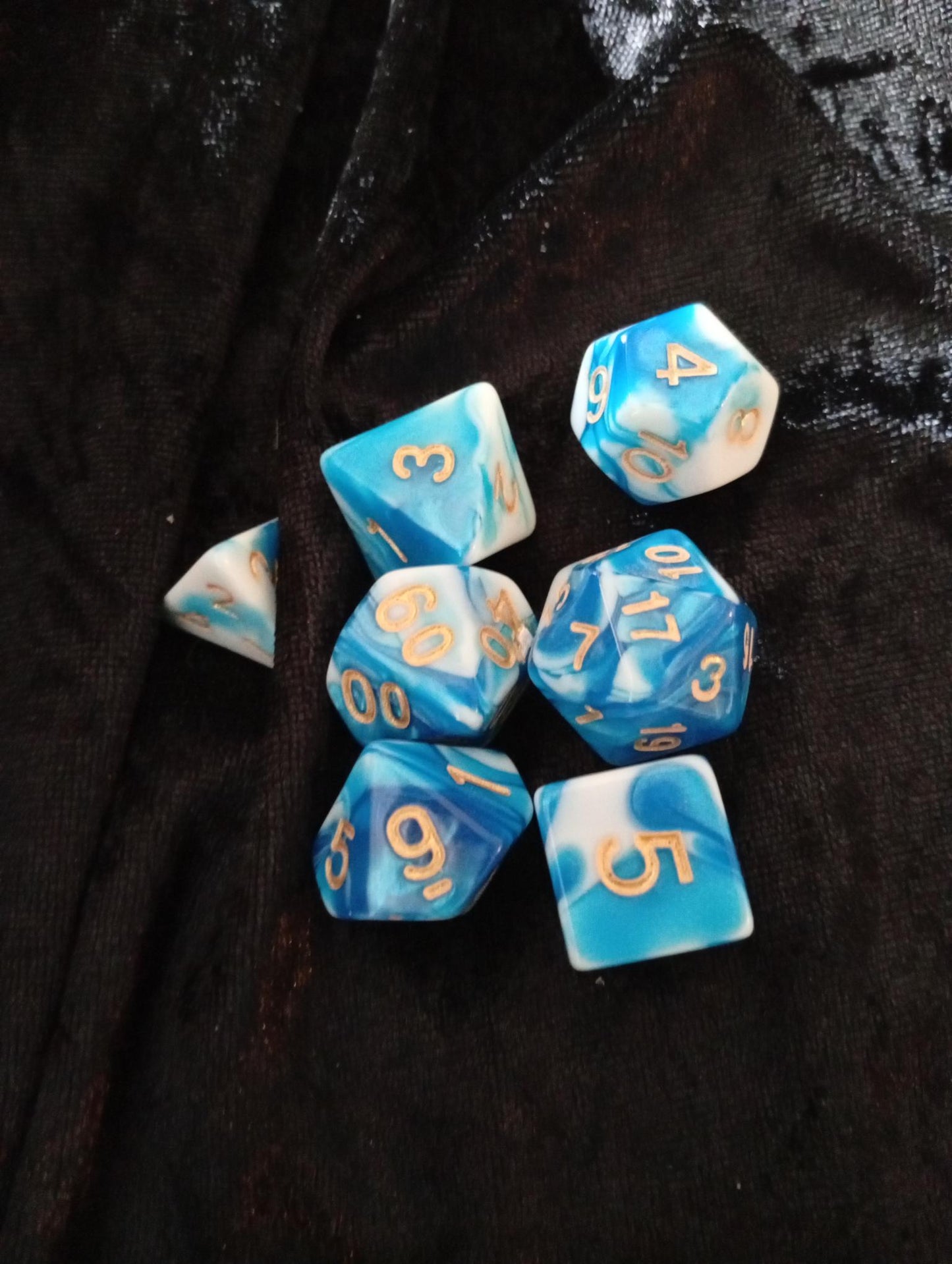 Dice set: 7-piece set includes one D4, D6, D8, D10, D12, D20 and D100 D10 Procent