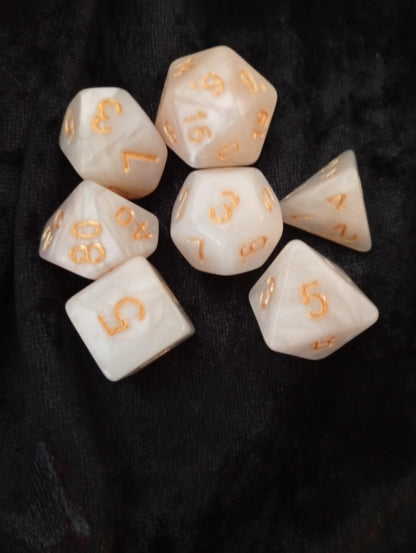 Dice set: 7-piece set includes one D4, D6, D8, D10, D12, D20 and D100 D10 Procent