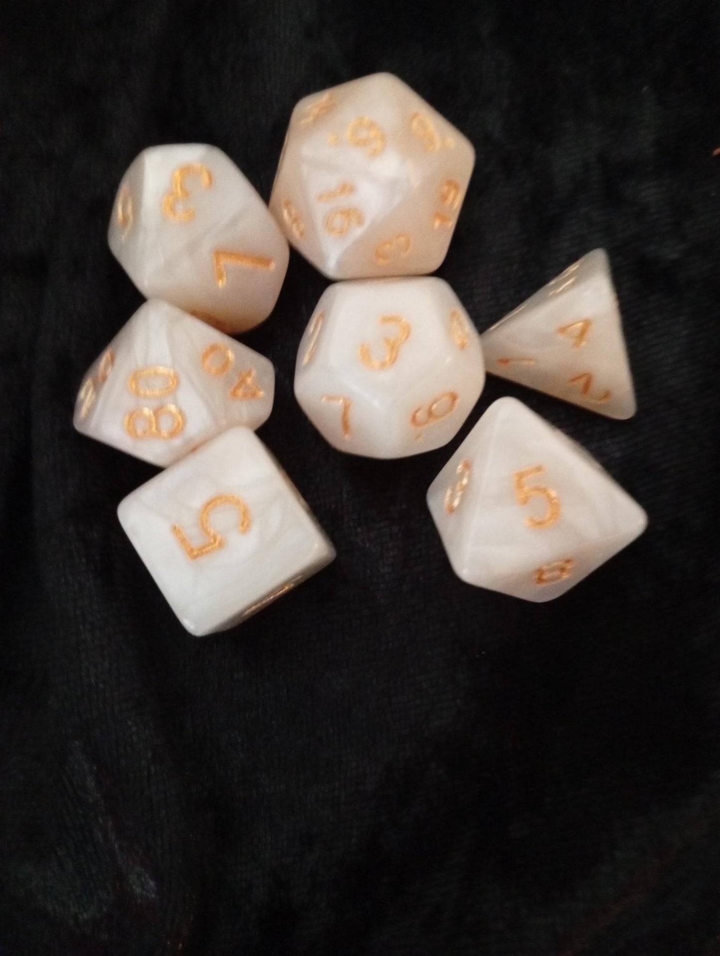 Dice set: 7-piece set includes one D4, D6, D8, D10, D12, D20 and D100 D10 Procent