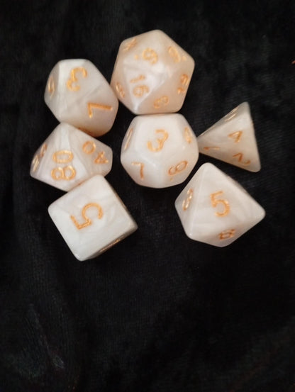 Dice set: 7-piece set includes one D4, D6, D8, D10, D12, D20 and D100 D10 Procent
