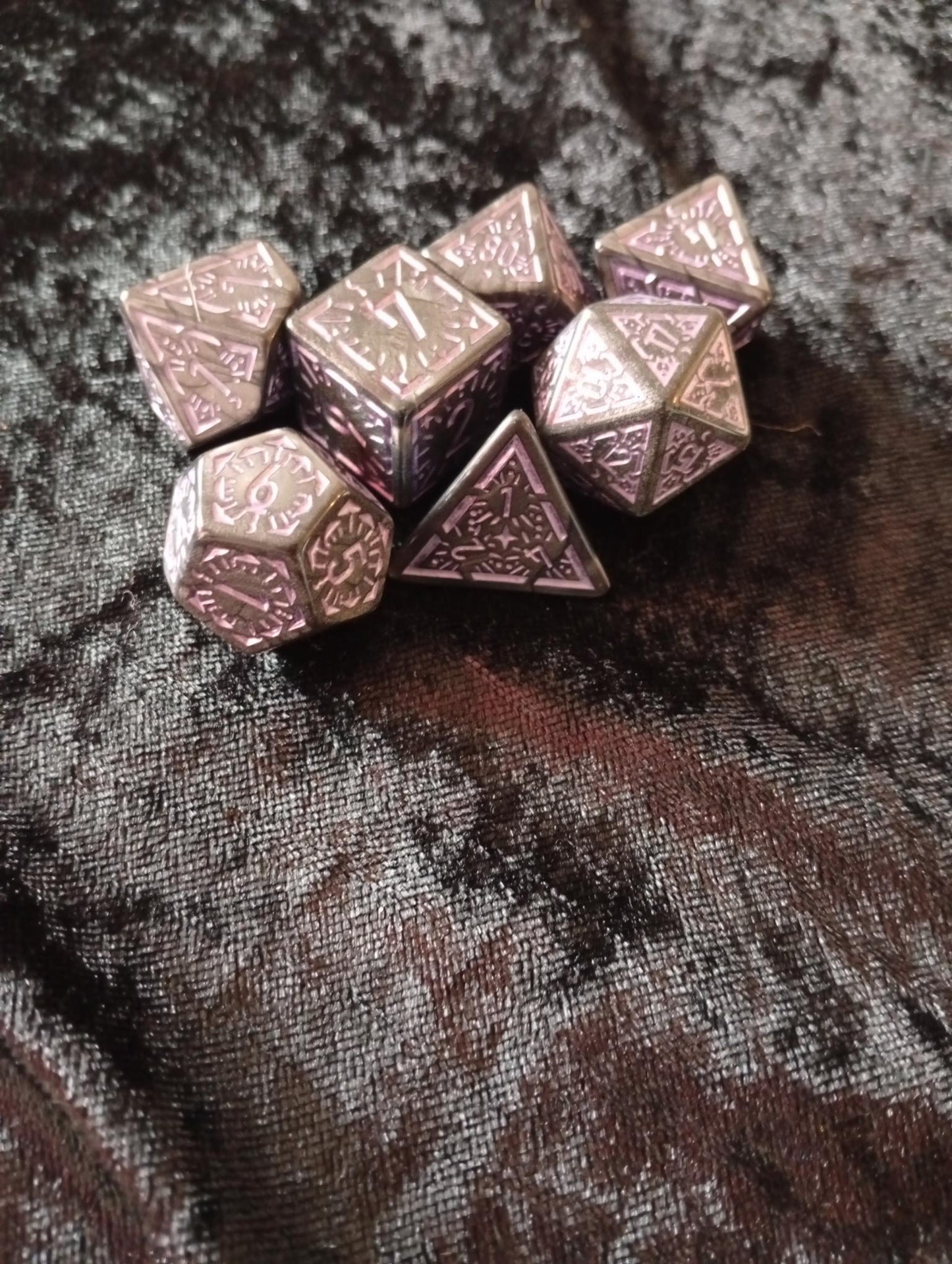 Dice set: 7-piece set includes one D4, D6, D8, D10, D12, D20 and D100 D10 Procent