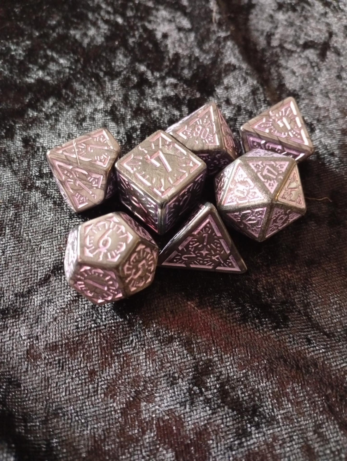 Dice set: 7-piece set includes one D4, D6, D8, D10, D12, D20 and D100 D10 Procent