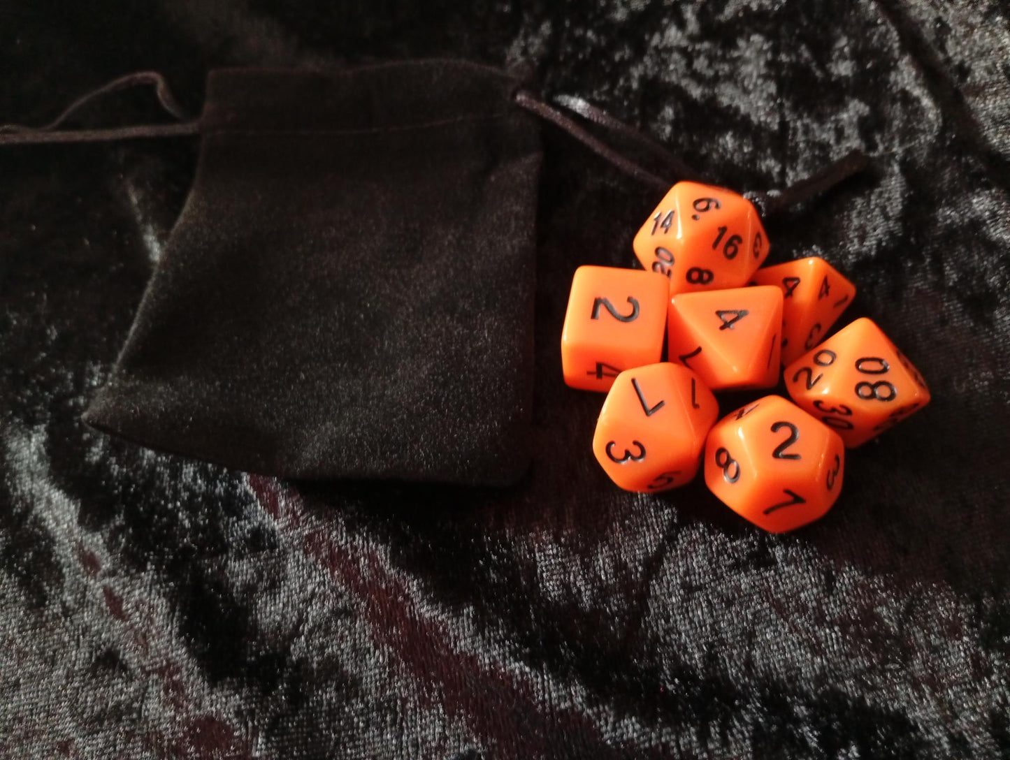 Dice set: 7-piece set/Dice Bag one D4, D6, D8, D10, D12, D20 and D100 D10 Procent