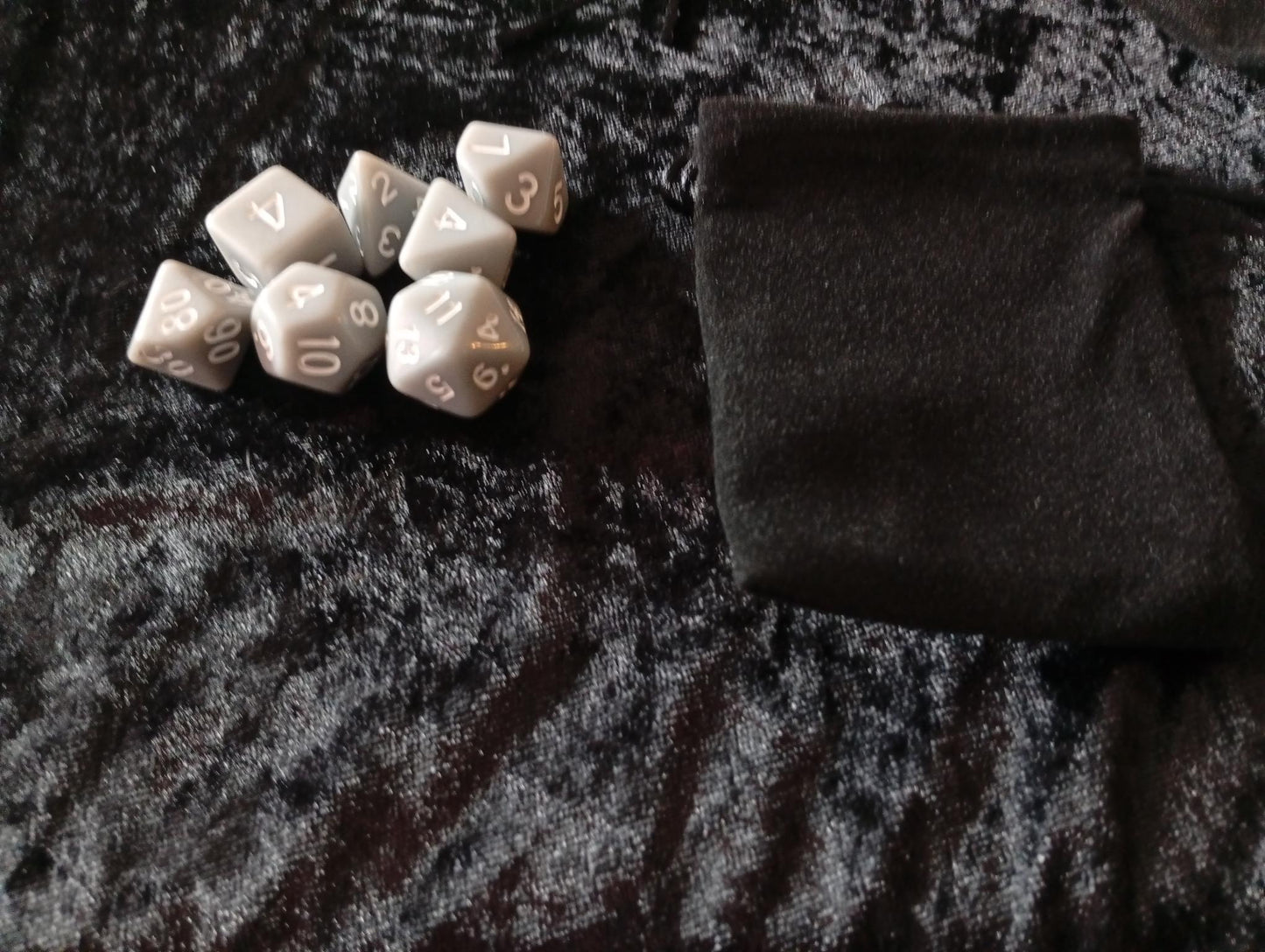 Dice set: 7-piece set/Dice Bag one D4, D6, D8, D10, D12, D20 and D100 D10 Procent