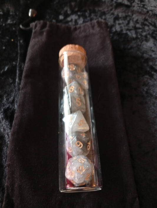 Dice set: 7-piece set/Potion Glass/ Dice Bag one D4, D6, D8, D10, D12, D20 and D100 D10 Procent