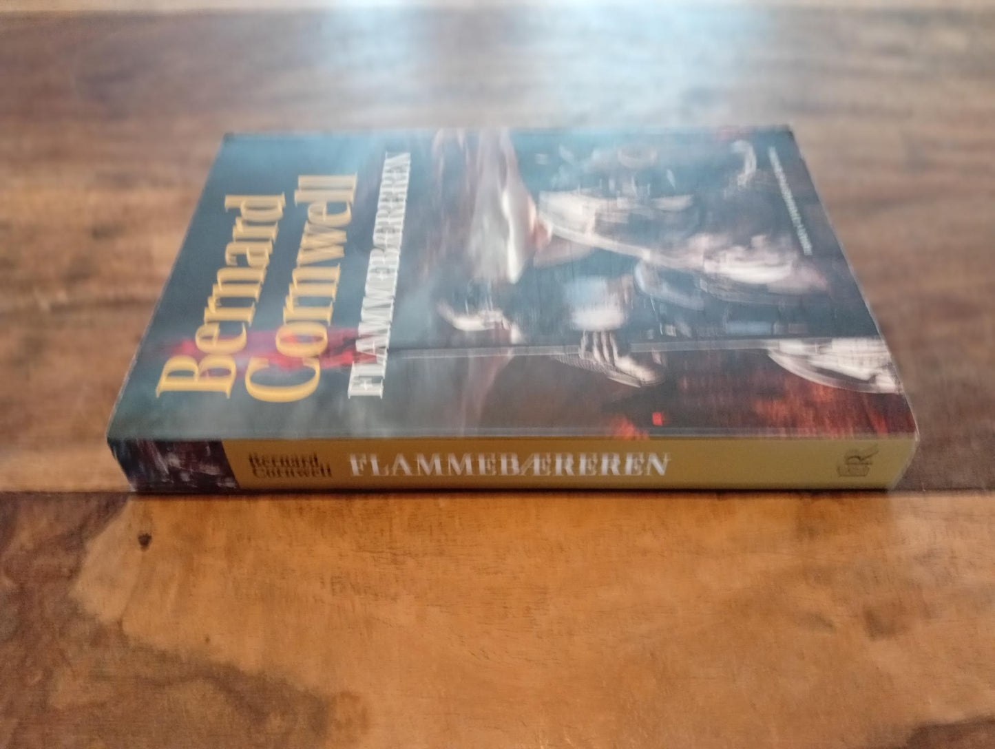 Flammebæreren Det sidste kongerige Del 10 Bernard Cornwell 2019 - AllRoleplaying.com