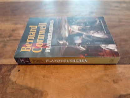 Flammebæreren Det sidste kongerige Del 10 Bernard Cornwell 2019 - AllRoleplaying.com