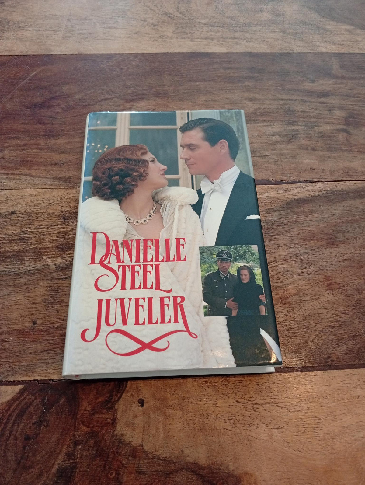 Juveler Danielle Steel Egmont Bogklub 1994