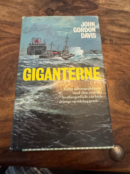 Giganterne John Gordon Davis