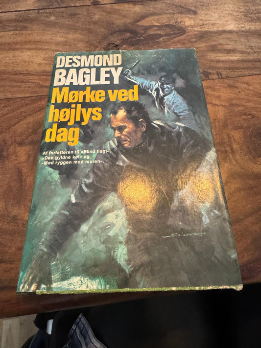 Mørke ved højlys dag Desmond Bagley