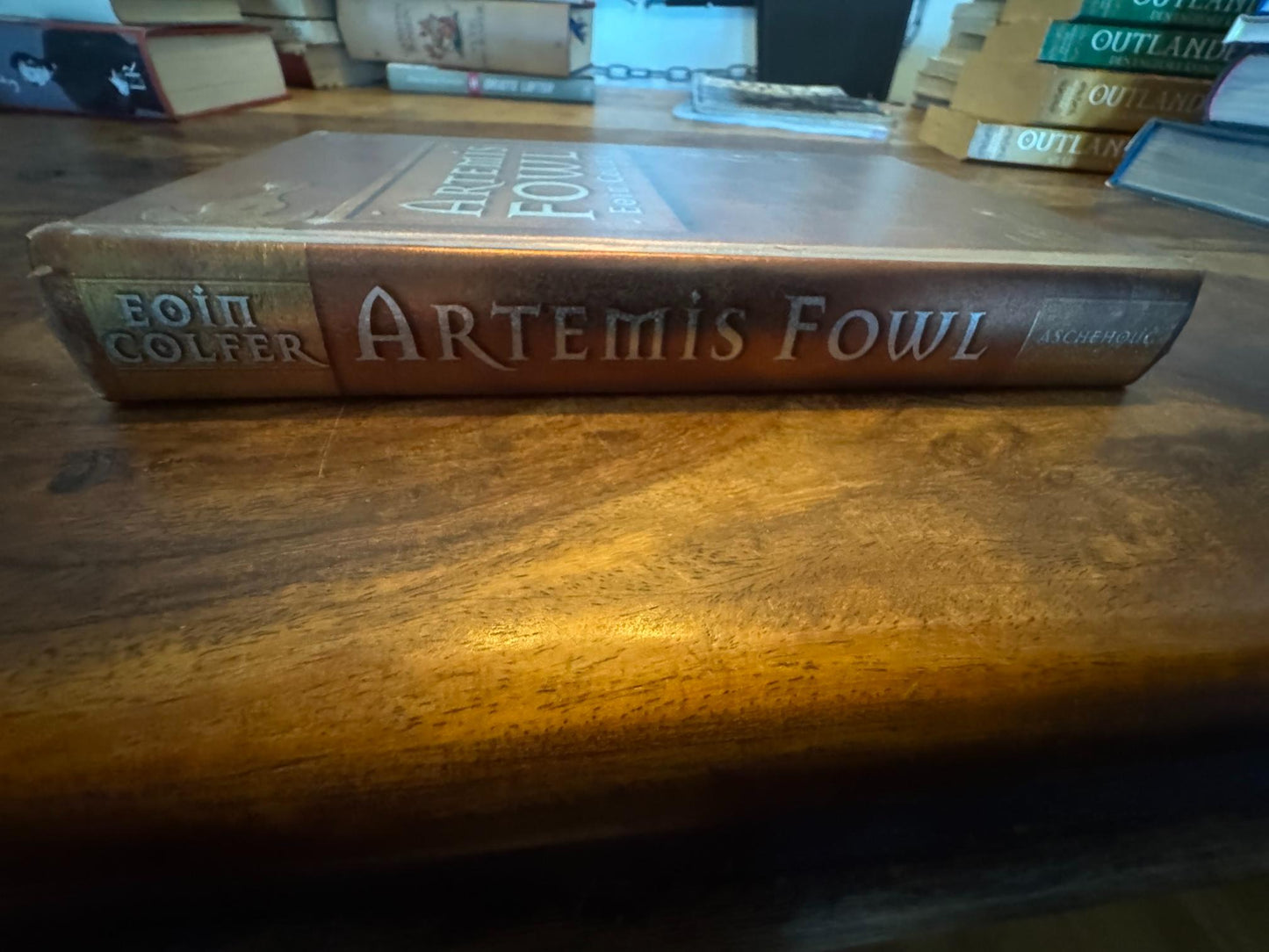 Artemis Fowl Eoin Colfer Artemis Fowl Trilogi #1 Forlag Aschehoug 2001